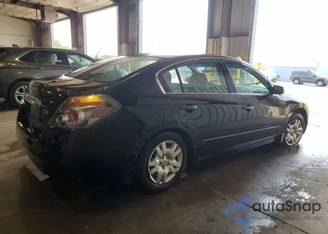 2010 Nissan Altima Base z USA, uszkodzony, nr VIN 1N4AL2AP9AN558359